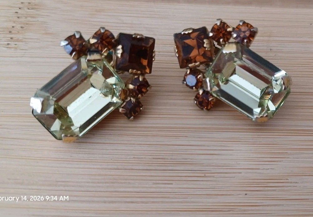 Vtg Earrings 1950s Era Amber Color & Light Green Rhinestones Beauties