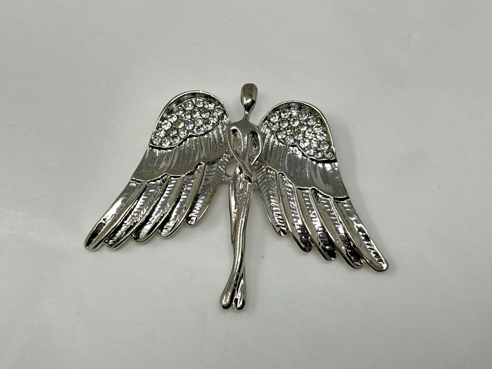 Beautiful Silvertone Clear Rhinestone ANGEL with Wings Pin
