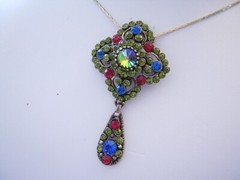 1950’s EDLEE Fab RIVOLI, Olivine, Egyptian Blue & RED Rhinestones Dangling PIN