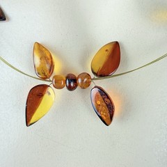 Genuine Baltic Amber Honey Polished Leaf Floral Boho Statement Wire Necklace