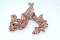 50s Vtg Reindeer Rhinestone Gold Tone Pot Metal 3″ Brooch
