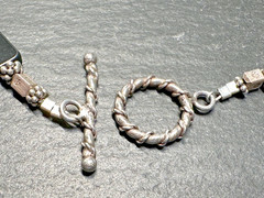 VINTAGE ASSORTED STONE SILVER TONE SET: 16″ NECKLACE & 7.75″ BRACELET I36