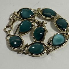Vintage Teal Green Thermoset Lucite Link Jewelry Set Bracelet Earrings Gold Tone