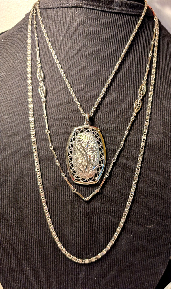 1960’s Silver Tone Triple Strand Varied Chains & Length Center Etched Pendant
