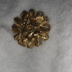 Vintage Gold Tone Floral Flower Brooch Pin Women’s Fashion Metal No Stone