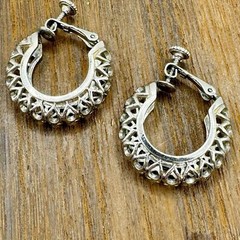 Vintage silver tone chunky hoop earrings with open cut outs hinged clip on