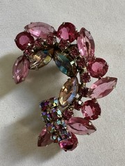 vintage DeLizza & Elster (Juliana) pink and aurora borealis rhinestone brooch