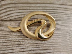 Vintage Brooch Gold Abstract Signed Casual Corner