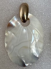 VTG Mother Of Pearl Carved Petal White Tan Omega Stud Dangle Earrings NEW
