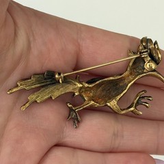 Vintage Road Runner Bird Brooch Pin Silver & Gold Tone Green Eyed