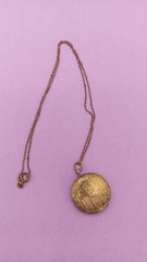 NO TARIFFS Vintage Gold Tone Locket Etched Antique