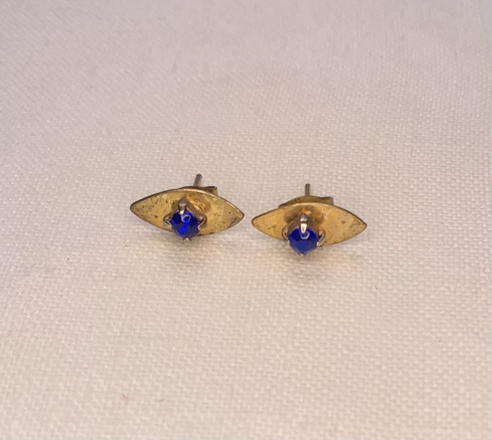 Vintage Gold Tone Stud Earrings Marquise Shape With Blue Center Stone