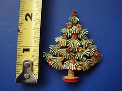 Vintage Signed Torino Rhinestone Gold Tone Christmas Tree Pin Brooch
