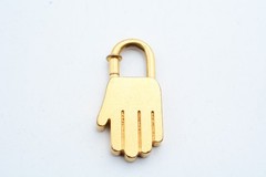 HERMES Rare 2002 “Annee de la Main” Hand Padlock Charm Lock Used Auth 4072