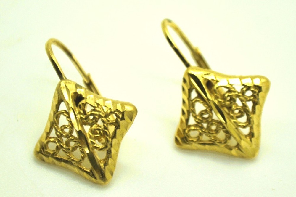 A-001 Vintage Rhombus shape gold Tone Leverback stud dangle fashion jewelry