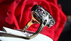 14k multi tone gold sz: 5 ring 5.50ct lab-created amethyst solitaire 6.72g
