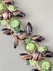 Vintage Verified JULIANA BOOK SET Aventurine Gold Fluss Bracelet Brooch Earrings