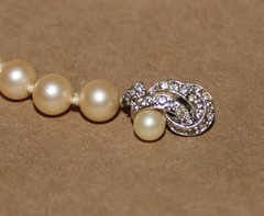 Vtg Knotted Faux Pearl Necklace 30″ REAL DIAMONDS in Clasp-50’s High End Costume