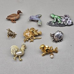 Vintage Brooch Lot Monet JJ Avon Animal Bird Frog Rhinestone 8 Pieces