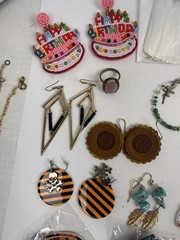Huge Modern Costume Jewelry Lot 90+ Pieces Earrings Bracelets Eyeglass Chains Et
