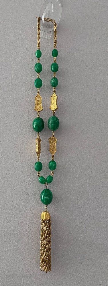VINTAGE CROWN TRIFARI L’ORIENT ASIAN INSPIRED JADE TASSEL NECKLACE