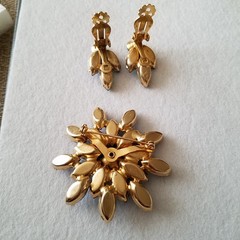 Vintage Blue Rivoli and Dark Green Marquise Brooch and Earrings Goldtone Set