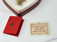 THE BEAR CLUB 24k Gold-Plated Pewter Teddy Bear Pin in Heart Shaped Box 1996