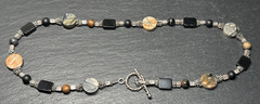 VINTAGE ASSORTED STONE SILVER TONE SET: 16″ NECKLACE & 7.75″ BRACELET I36