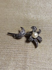 925 Sterling Silver Antique Markasite Flower Brooch with Pearl