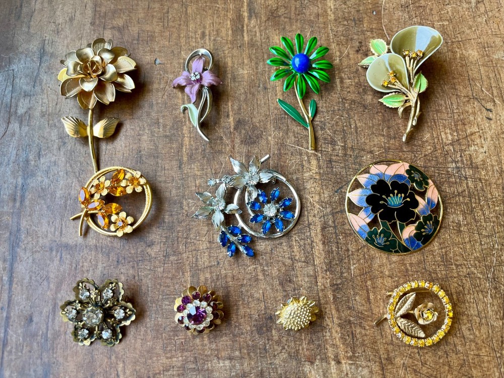 Vintage Flower Brooch Lot #4, 11 Pieces, Enamel Rhinestone Cloisonne Wear/Resell