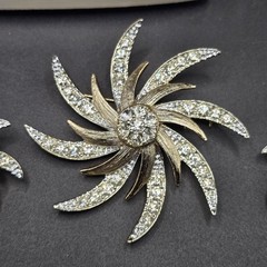 Sarah Coventry Gold/Silver Tone Rhinestone Floral Brooch & Clip-On Earrings Set