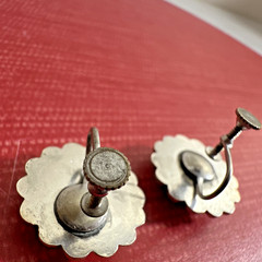 VINTAGE SOUTHWESTERN STYLE STERLING SILVER TURQUOISE SCREW BACK ROUND EARRINGS