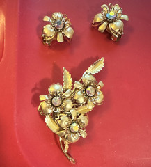 Floral Gold Tone Rhinestone Brooch Pin & Matching Clip-On Earrings Set
