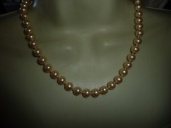 MONET BEIGE FAUX PEARLS HAND KNOTTER 8″ L GOLD TONE CLASP NECKLACE #23/5A