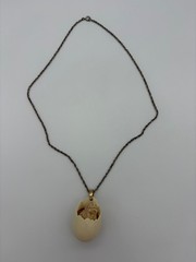 Vintage Razza Chick Hatching Egg Faux Ivory Resin Pendant Necklace 23 Inch Chain
