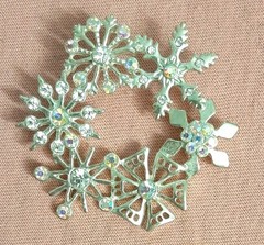 Vintage KC Kenneth Cole Snowflake Winter Brooch Pin Iridescent Rhinestones