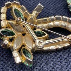 Vintage Emerald Green Rhinestone Brooch and Earrings Juliana Style GLOWS
