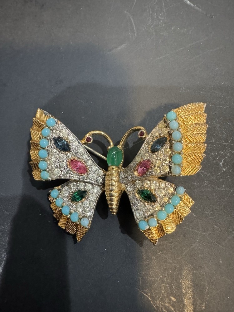 Vtg Beautiful Cabachon Rhinestone Butterfly Brooch M11