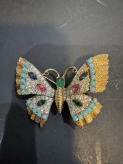 Vtg Beautiful Cabachon Rhinestone Butterfly Brooch M11