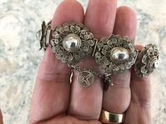 Vintage 1960’s Detail Spun Silver Filigree Flower Bracelet 100% (THKH)