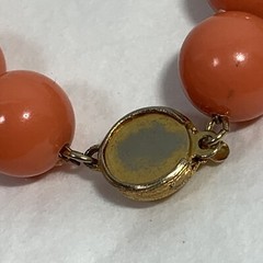 VINTAGE Orange Acrylic Metal Filigree Bead Necklace Gold Tone Box Clasp 18″