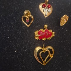 Vintage Heart Pendant / Pin Lot Mixed Materials And Styles Red Gold-tone