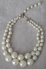 VTG Double Strand Faux Pearl Choker 14″ Grad Irregular Beads Gold‑Tone Clasp