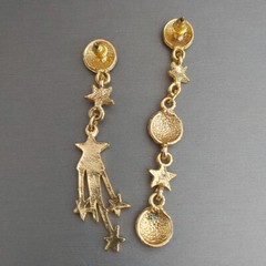 Vintage Gold Tone Earth Shooting Star Earrings Asymmetrical Planet Globe