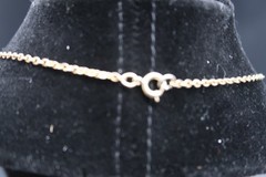 Vtg Gold Tone Chain Station Necklace w/ Blue White Swirl Bead Accents 16″