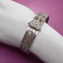 Art Deco Rhodium Filigree Floral Rhinestone Tension Close 6 3/4″ Bangle Bracelet