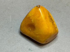 NATURAL OLD ANTIQUE YELLOW BUTTERSCOTCH BALTIC AMBER PENDANT 14,7 gr