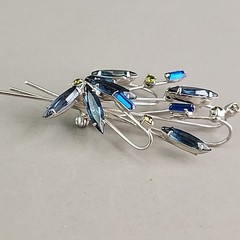 Vintage Rhinestone Brooch Blue Glass Silver Tone Wired 2.5″