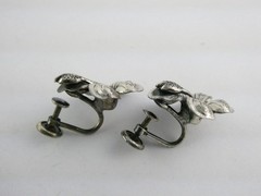 Vintage Danecraft Sterling Silver Hibiscus Flower Screwback Earrings 5.4g .75 In