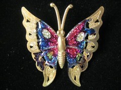 Butterfly Brooch 1.6 In Goldtone Metal Enamel Pin Jewelry Purple Vintage 1970